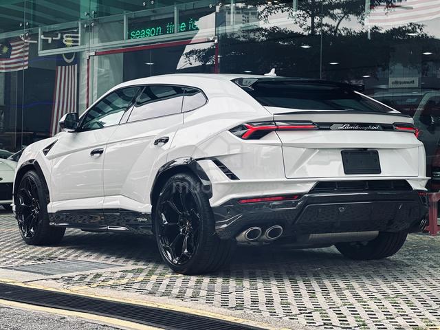 2024 Carbon Pack Lamborghini URUS 4.0 PERFORMANTE - 2