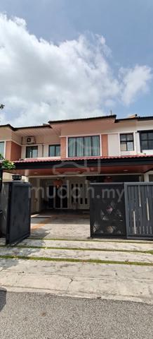 Taman Laguna @ Perling / 2 Storey Terrace / Kitchen Extended / Gated 1