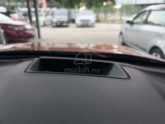 Lexus LBX 1.5 LUXURY MARK LEVINSON MILE 13K D/TONE - 5
