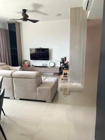 Emerald Hills 1