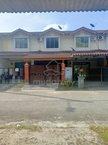 FOR SALE: (Open Facing) Taman Scientex Pasir Gudang Jalan Murai Double 1