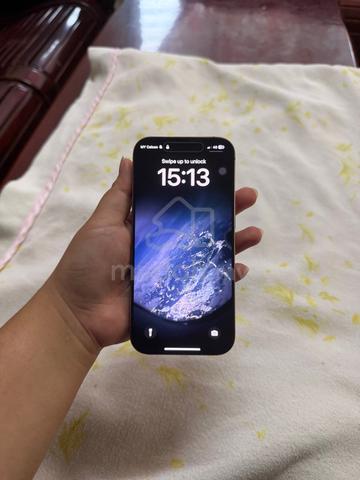Iphone 16 Pro - photo 2 of 6