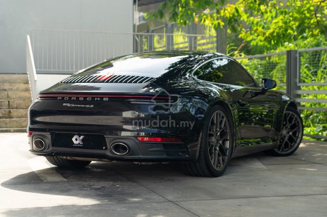 Porsche 911 Carrera 4S 2019 Jet Black - 2