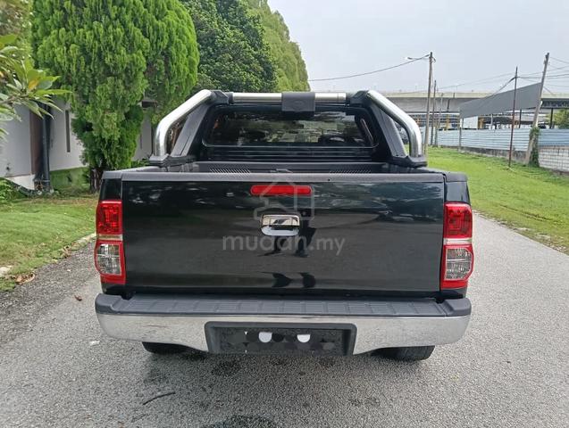 2013 TOYOTA Hilux 2.5 AT D/Cab - 5
