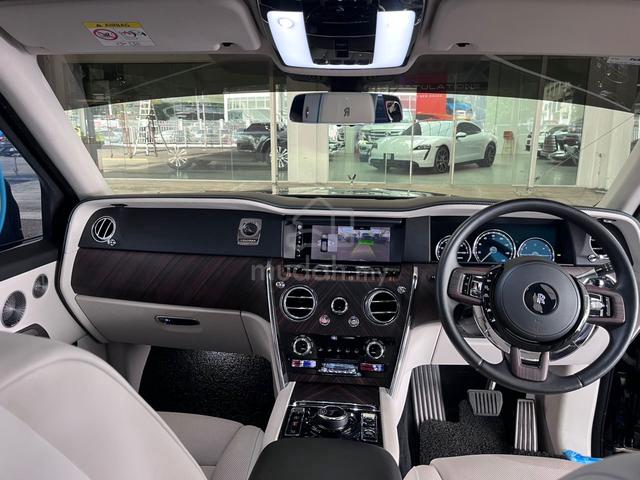 2019 BOOK NOW BLACK Rolls Royce CULLINAN AWD V12 - 5