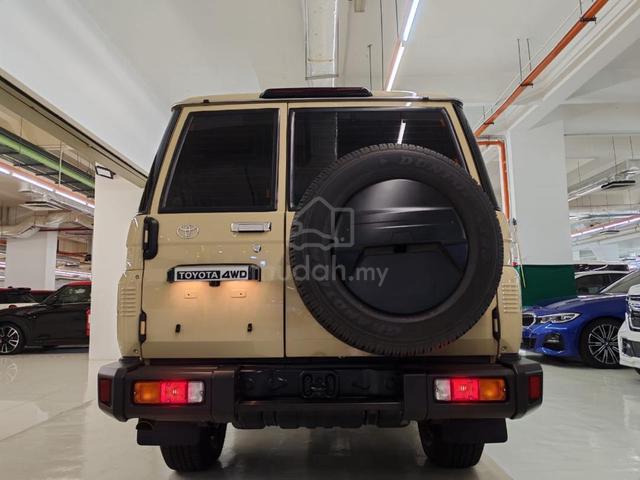 2025 Toyota LANDCRUISER 70 2.8 DIESAL AX - 4