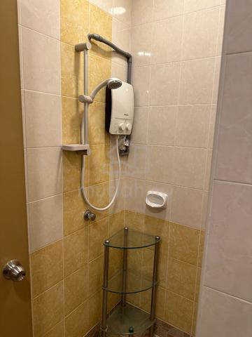 Kl city town fully furnished room to let 1