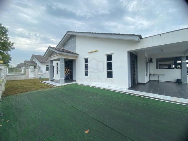 CORNER LOT : TAMAN SRI PENAWAR, BANDAR PENAWAR / Fully Furnished 1