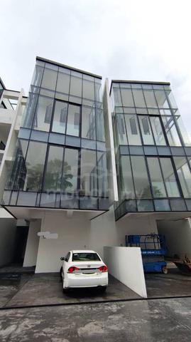 Empire Residence 4 Stories SUPERLINK SERENO for SALE!!! 1