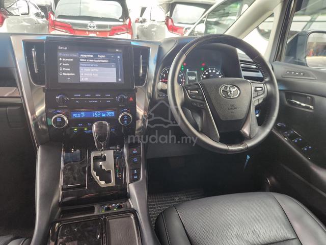 2021 Toyota Alphard SC Rare Blue Color 13,000km - 2