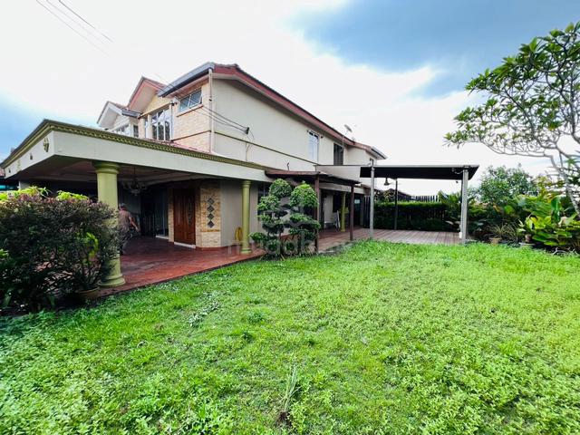 Ukay Bistari @ 2 Storey terrace @ Corner lot@ Freehold@Fully Renovated 1