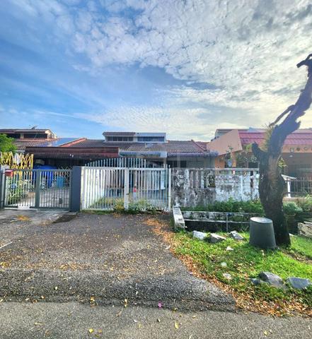 1sty House 22x75 3r2b at pj ss5 kelana jaya petaling jaya 1