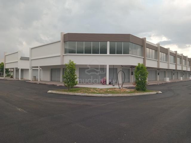 20x60 Single Storey New Shoplot Adjoining Semenyih for rent 1