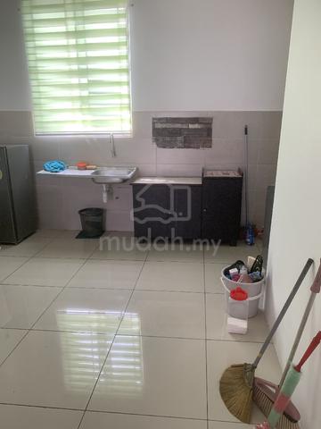 Rumah sewa (Taman desa Ara permai) 1