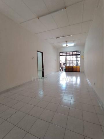 Jalan Lawa , Taman Pelangi Indah,81800 Ulu Tiram. 1