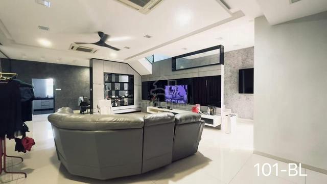 Bandar Bukit Raja Klang 3 Storey Corner House For Sale 2