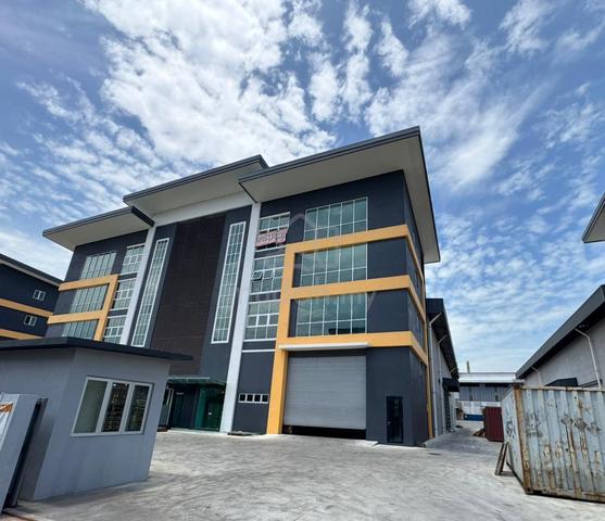 ETP MERU @ KLANG : 3.5 Semi-D Warehouse for Rent ! 1