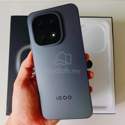 Carousel Image