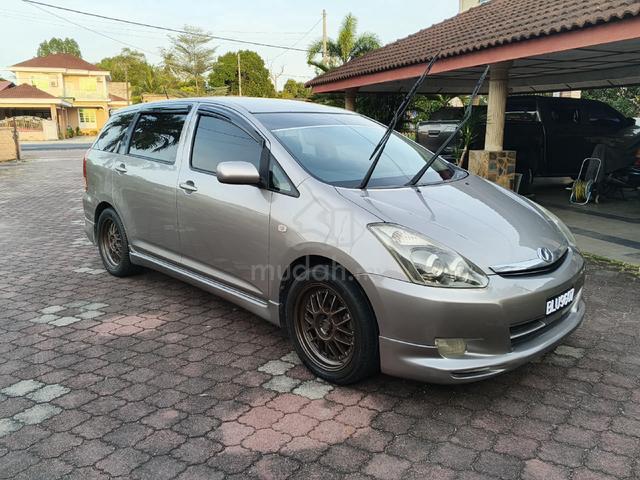 2007 Toyota WISH 1.8 - 2
