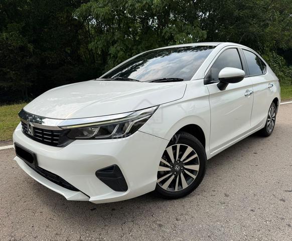 Honda CITY 1.5 E Full Service Warranty End 2028 - 2