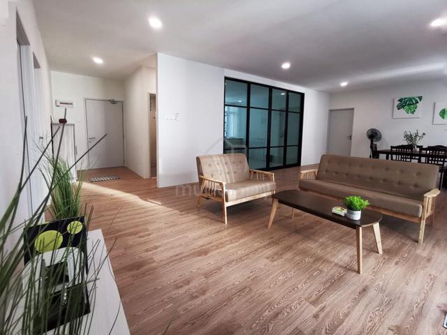 McKenzie Avenue 1