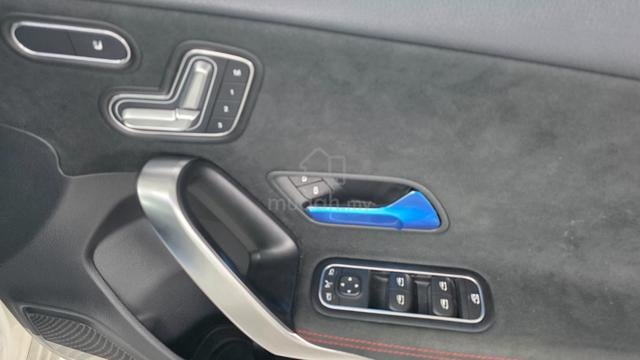 GRADE 4.5 2021 Mercedes Benz A180 1.3 AMG PROMO - 4