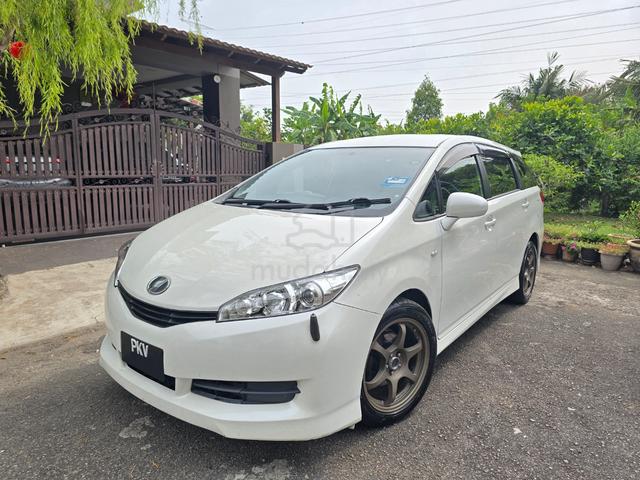 2009 Toyota WISH 1.8 S (A) FACELIFT - 1