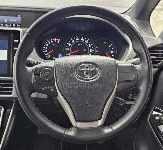 2021 Toyota VOXY 2.0 ZS KIRAMEKI III (A) 7 Seater - 3