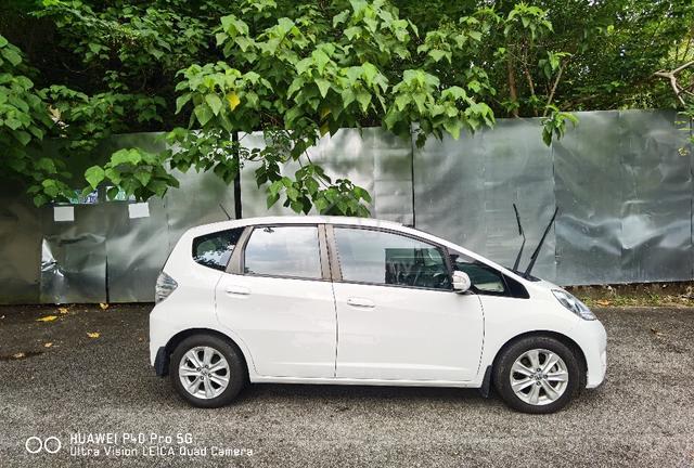 2014 Honda JAZZ 1.3 HYBRId (A) 1 YEAR WARANTHY - 3