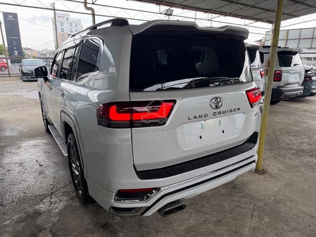 2023 Toyota LANDCRUISER 3.5 ZX (A)Full Modellista - 2