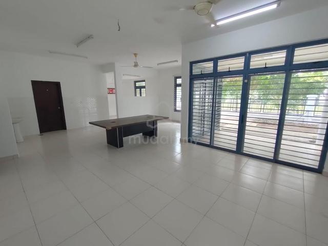 Denai Fern Lane , Denai Alam 1