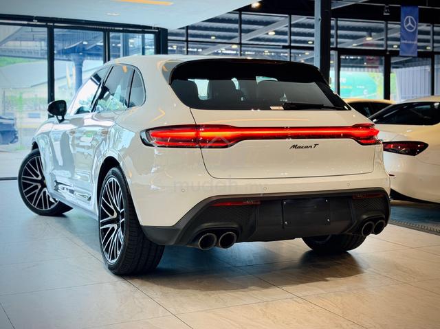 UNREG 2023 Porsche MACAN T 2.0 Sport Chrono - 2