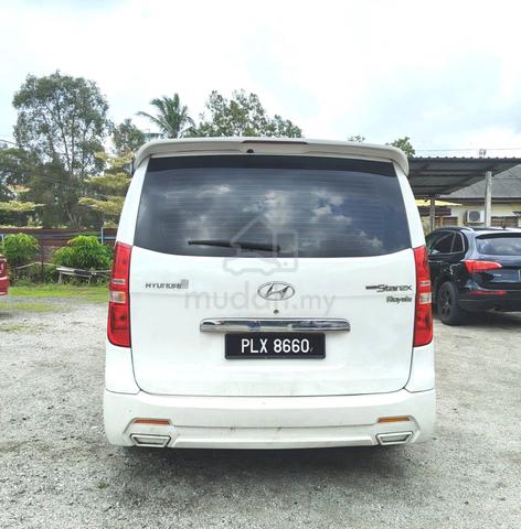 2014 Hyundai GRAND STAREX 2.5 ROYALE FACELIFT (A) - 4