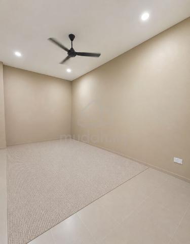 Tmn cahaya Kristal, fasa 4 (semi d setingkat) for sale 1