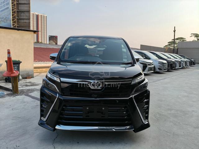 2020 Toyota VOXY 2.0 KIRAMEKI (A) - 5