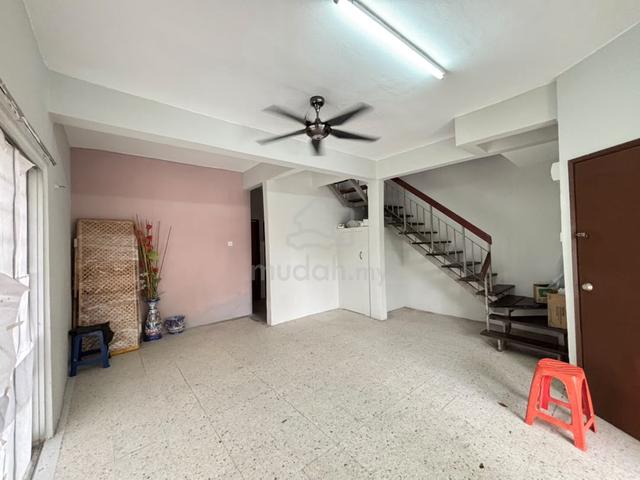 Bukit Sentosa, Rawang, 2 storey corner lot, big land, below market 1