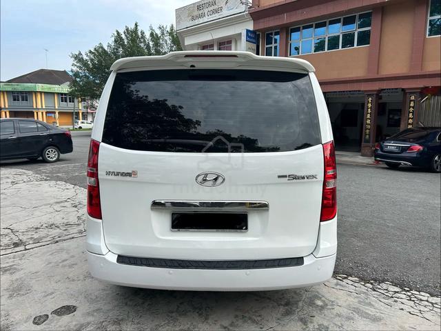 Hyundai GRAND STAREX 2.5 - 5