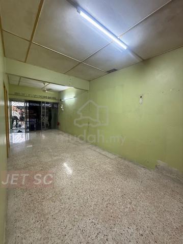 Single Storey house sentosa for rent with kitchen cabinet 1