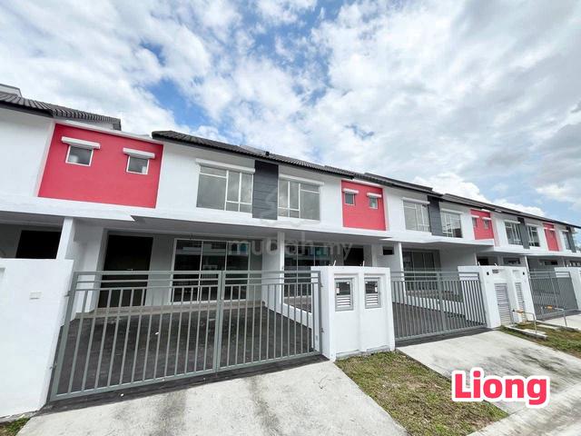 Puri Residence Seri Alam 20x60 4b3b gated guarded gym room and pool 1