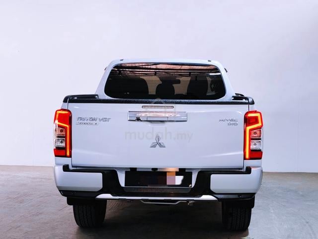 2018 Mitsubishi TRITON 2.4 VGT ADVENTURE X F.Loan - 4