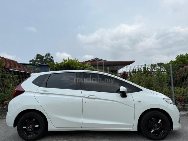 2021 Honda JAZZ 1.5 E MY14 GK FACELIFT (A) - 4