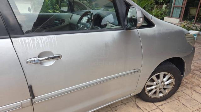 2013 Toyota INNOVA 2.0 G (A) - 2
