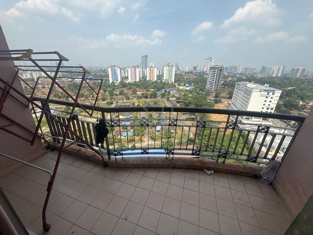 Larkin Utama 1