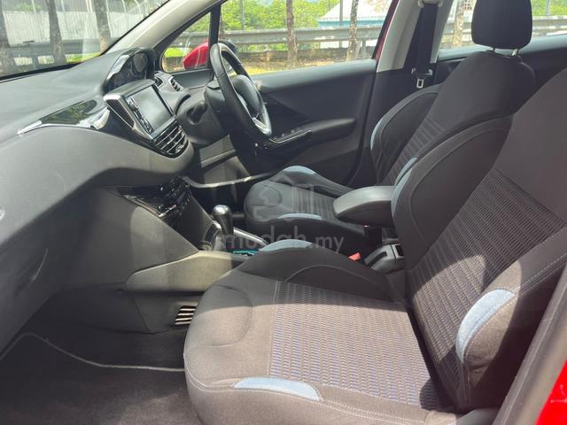 14/15 Peugeot 208 1.6 VTI ALLURE (A) DirectOwner - 5