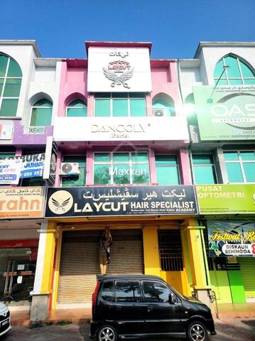 (Kubang Kerian,Kota Bharu) Shoplot 3 Tingkat Untuk Di Jual,Depan Husm 1