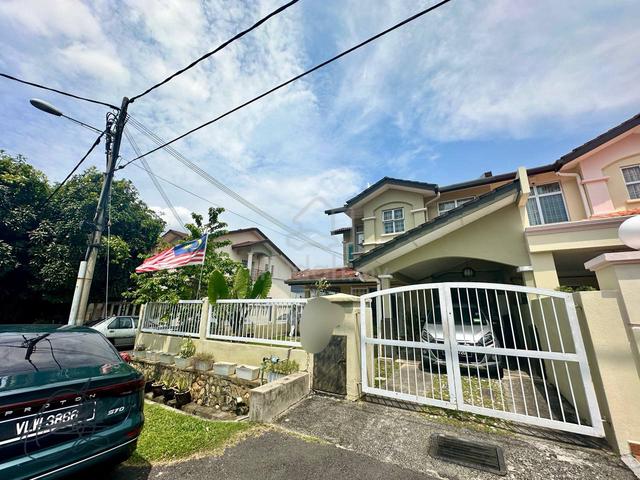 Double Storey Endlot Terrace House Bandar Putra Permai Seri Kembangan 1