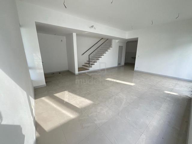 [SPECIAL UNIT] 2 Storey SEMI D, Taman Mallow, Kota Emerald, Rawang 1