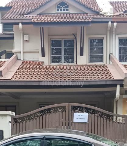 Private, Fully Extended Freehold Gem in Setia Alam – Move-In Ready wit 1