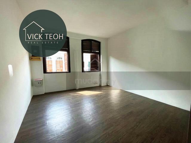 2sty Shoplot Love Lane Georgetown Tourist Suitable Airbnb Or Bar 3