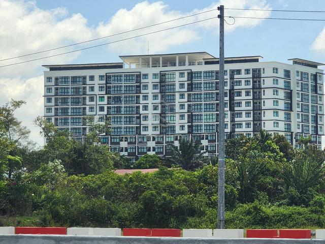 Spacious Superior Single Room For Rent - d'Millenia Residence 1